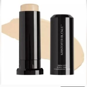 New Kristofer Buckle Perfecting Foundation Stick - Fair